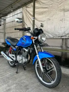 SUZUKI THUNDER 125 HAK BIRU