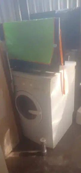 Di cari dan di belli barang bekas seperti mesin cuci