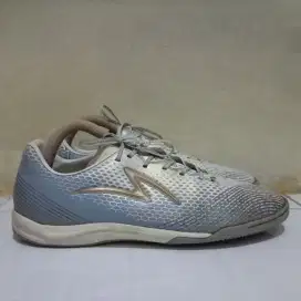 Futsal Specs LS Omega size42