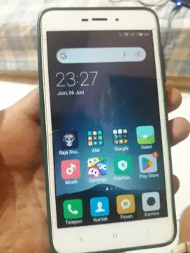 Redmi 4a snapdragoN ram 2/16gb