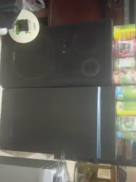 Speaker aktif Polytron