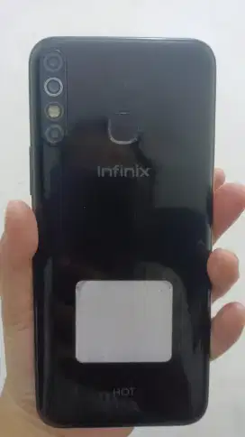 Infinix hot 8 ram 4/64gb