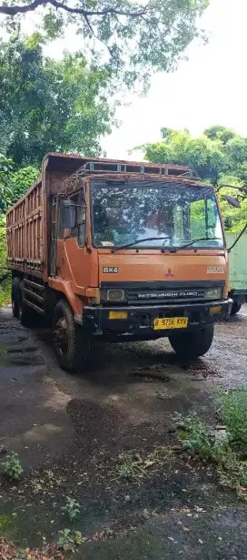 Tronton 220 PS Tahun 1998 6x4 Bak 3Way