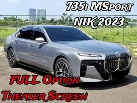 Theater Screen / BMW 735i 735 MSport M Sport G70 2023 regis 2024
