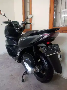 LOW KM! NEW PCX 160 CBS ISS HITAM DOFF PAJAK BARU BAYAR ORI KAYA BARU!