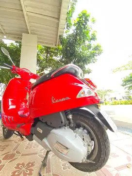 Jual Vespa LX IGET 125 tahun 2021. Mulus!