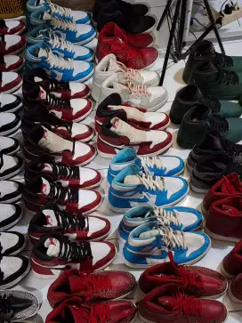 BORONGAN AIR JORDAN 1 RETRO HIGH 35 PASANG SELECT ITEM