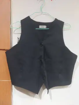 Size L Hitam Pekat