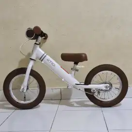 Iimo balance bike ex display mall