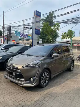 Toyota Sienta 1.5 Q Matic 2016
