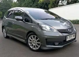 Honda Jazz 1.5 RS AT Facelift 2013 Abu2 Istimewa Skli Sgt Mulus Trawa