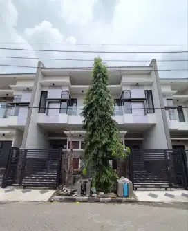 Mulyosari - Murah‼️Jual Rumah Baru Dekat Pakuwon City
