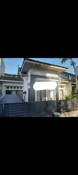 Dikontrakan rumah 3kamar tidur, strategis dekat ambarukmo plaza