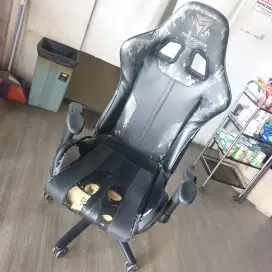 Kursi Gaming Bekas