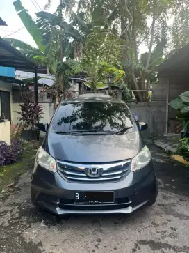 Honda Freed SD 2012
 (Abu-abu)