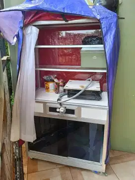 Di jual etalase