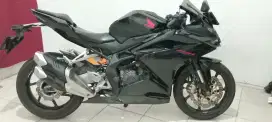 Dijual honda cbr250rr black freedom