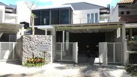 DIJUAL RUMAH GRAHA FAMILI / FAMILY MINIMALIS MODERN BAGUS FULL FURNIS