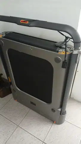 Alat Treadmill Kingsmith R1 Pro Silver