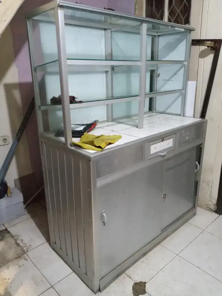 DI JUAL ETALASE BUAT JUALAN