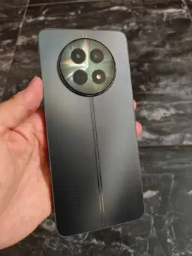 Realme 12 5g , ram 8+8/256