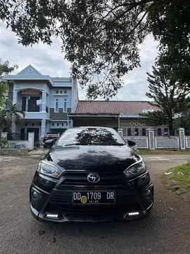 Toyota yaris trd 2015