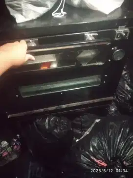 Oven gas bru dipakai 2x no minus 2 rak