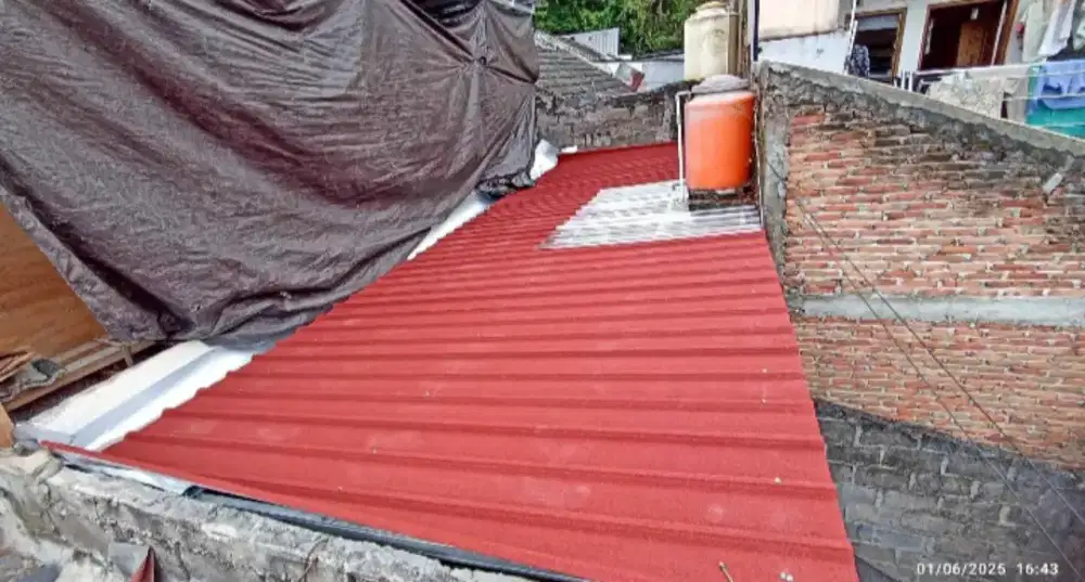 Kanopi galvalum pasir terpasang bergaransi 15 tahun