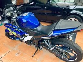 Yamaha R25 2016 Movistar Blue