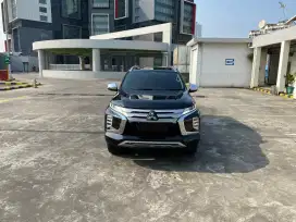 Pajero dakar 21 hitam