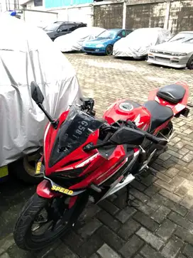 Honda CBR 150 r