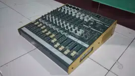 Mixer TAPCO MACKIE MIX260FX