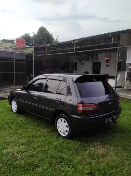 TOYOTA STARLET KAPSUL SEG 1.3  tahun 96