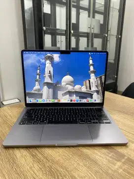 MBA M2 2022 8/256