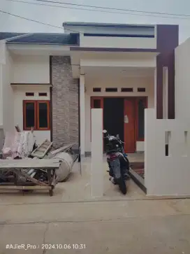 Jual rumah di jln lingkungan jati sari kec jati asih
