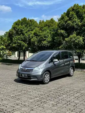 Honda Freed SD 2013 Dp 24 jt AC Double