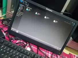 LCD LED Lenovo 19 inch Gambar jernih minus kaki murah aja