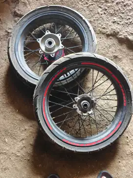 Velg motor supermoto 1 set