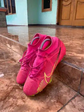 Sepatu Sepakbola Nike Mercurial Academy