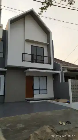 Rumah Baru siap huni Deltamas Cikarang 4KT/2KM