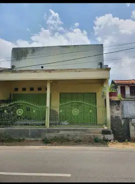 Ruko dan Tanah Belakang
