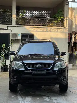 Ford escape XLT Limited 2010 AT