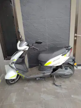 motor Listik United Saturn B1200