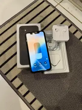 Dijual Iphone 11 Black 128GB Terdaftar mulus lengkap