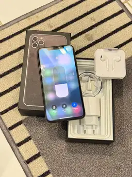 Dijual Iphone 11 Promax 256GB Grey Mulus Lengkap Terdaftar