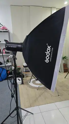 MURAH Satu set lampu lighting flash studio Godox SK 300 II