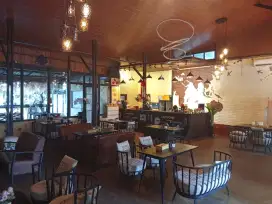 Disewakan / di opertake ruang usah coffee shol sudah berjalan