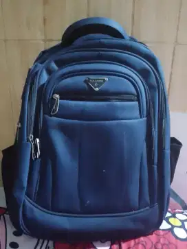 Tas brand POLO warna navy
