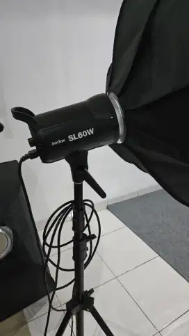 MURAH Satu set continuous lamp lighting lampu studio Godox SL60W
