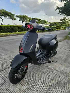 Vespa Sprint Carbon Edition 2018